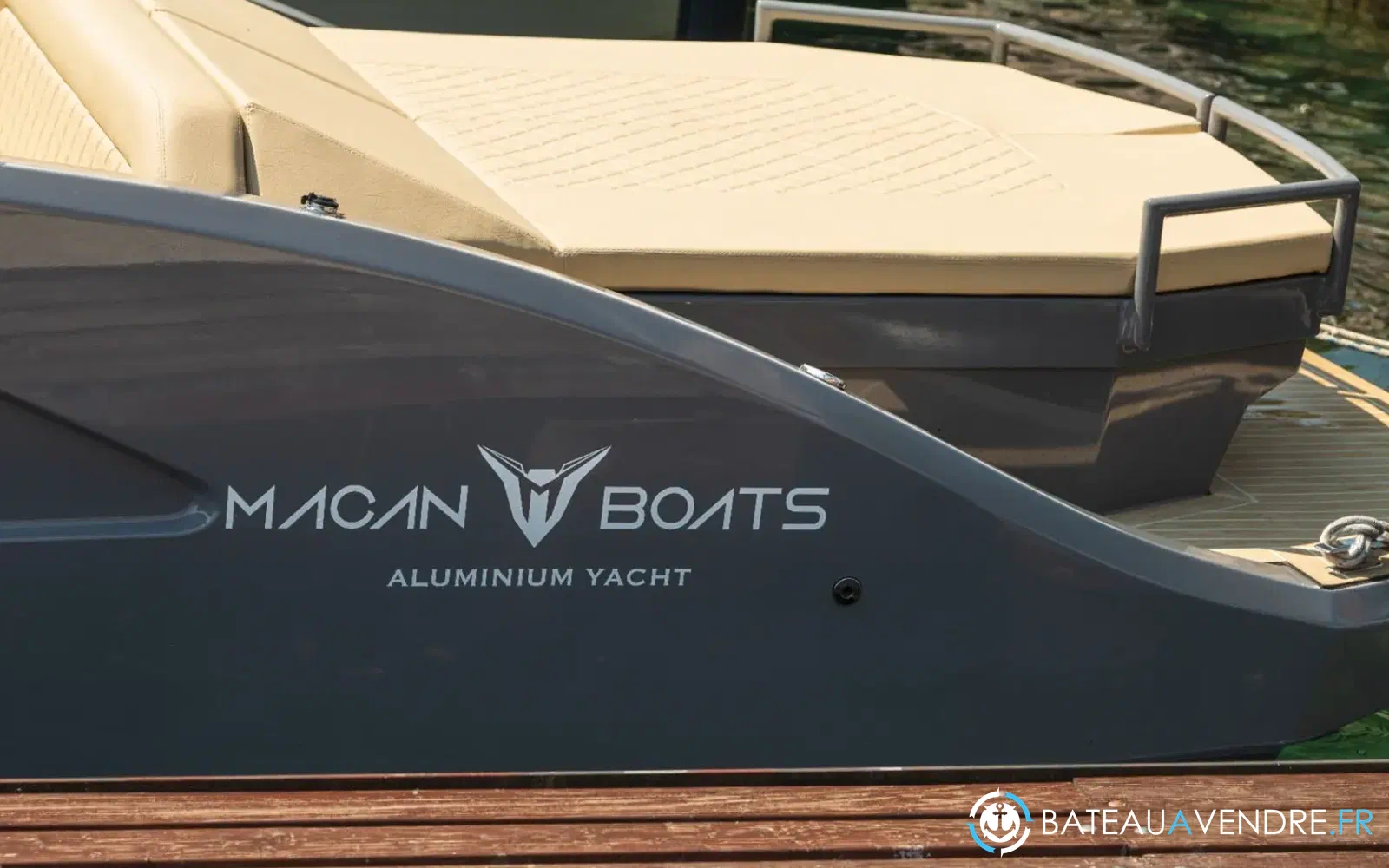 slider 11 Macan Boats 28 Sport