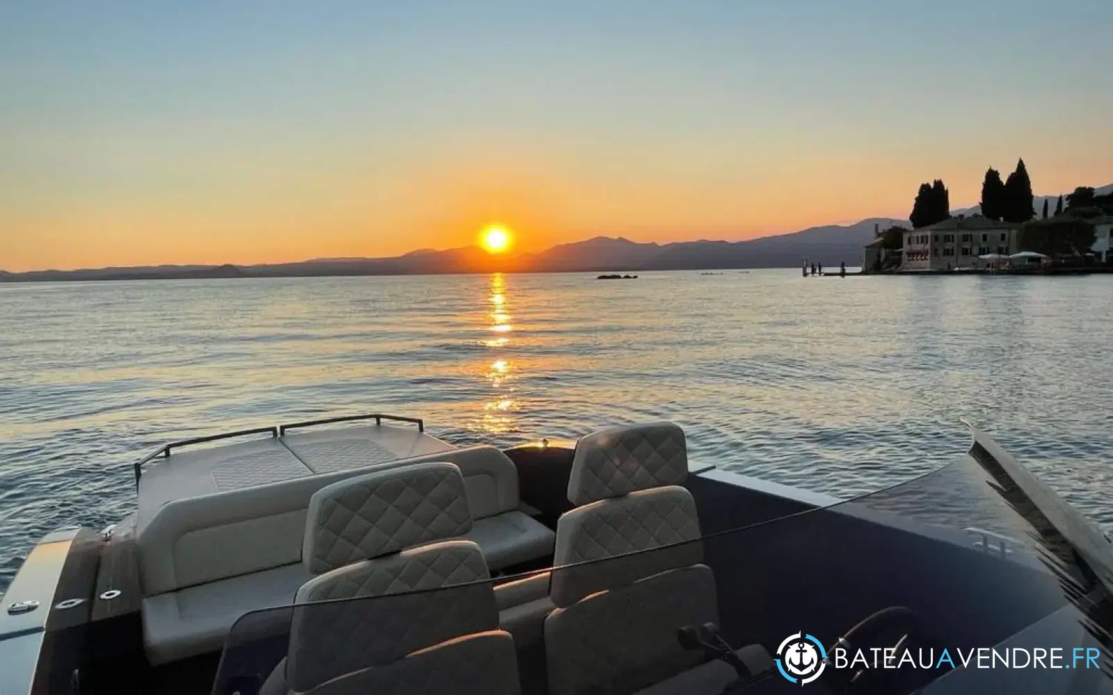 slider 21 Macan Boats 28 Sport