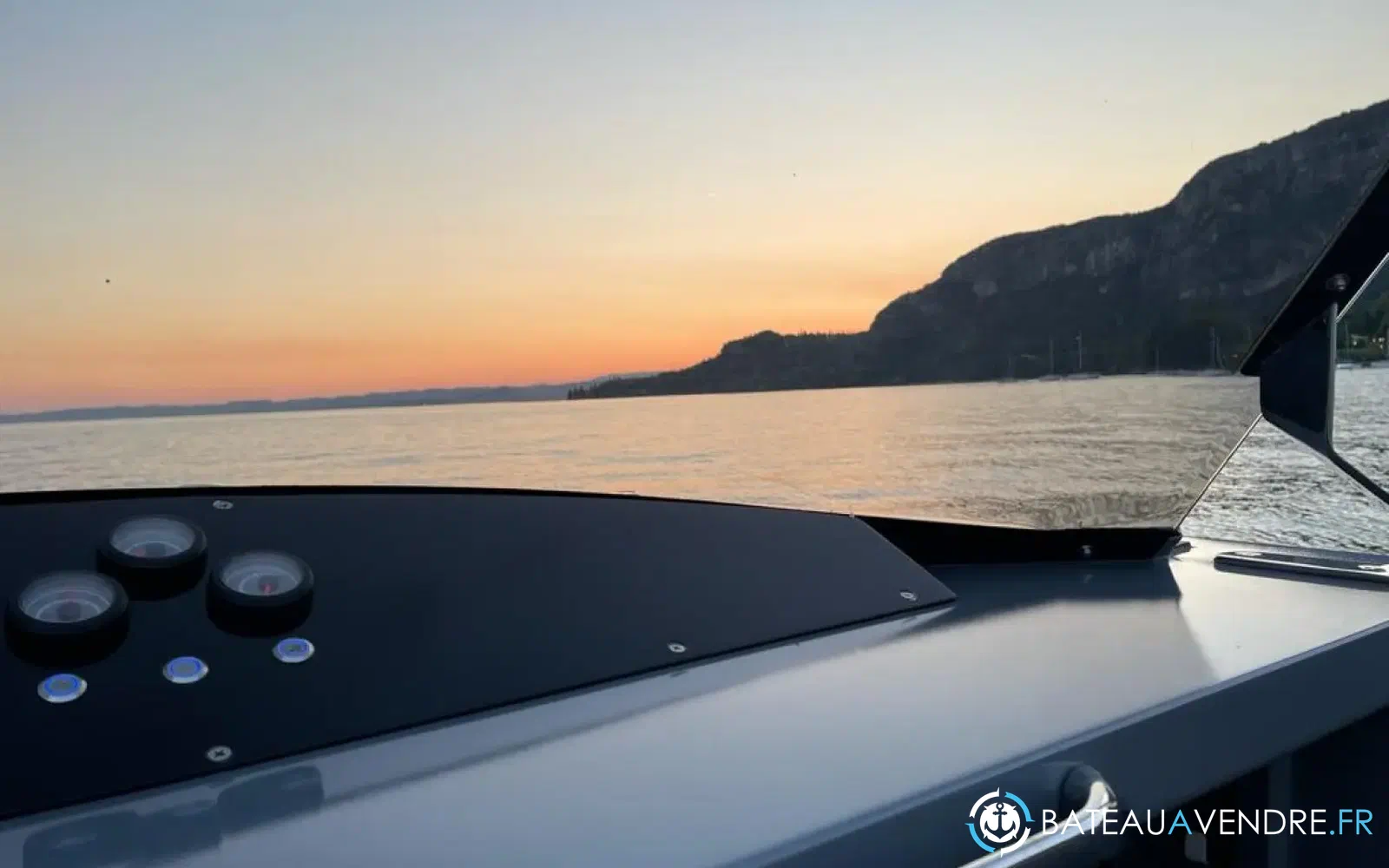 slider 20 Macan Boats 28 Sport