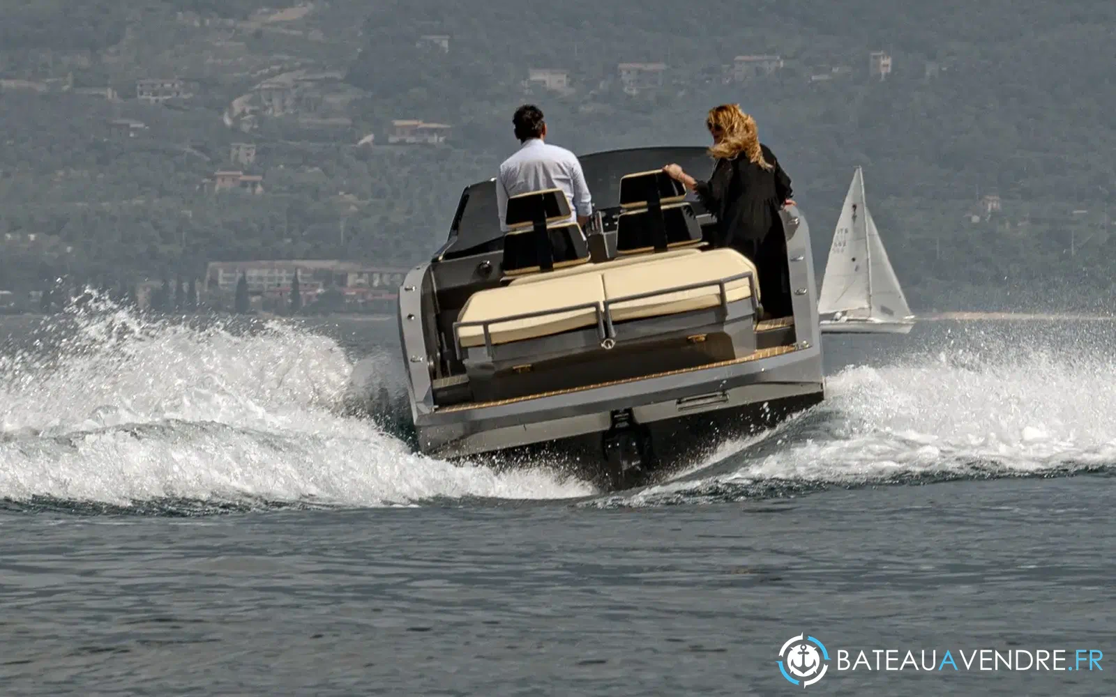 slider 2 Macan Boats 28 Sport