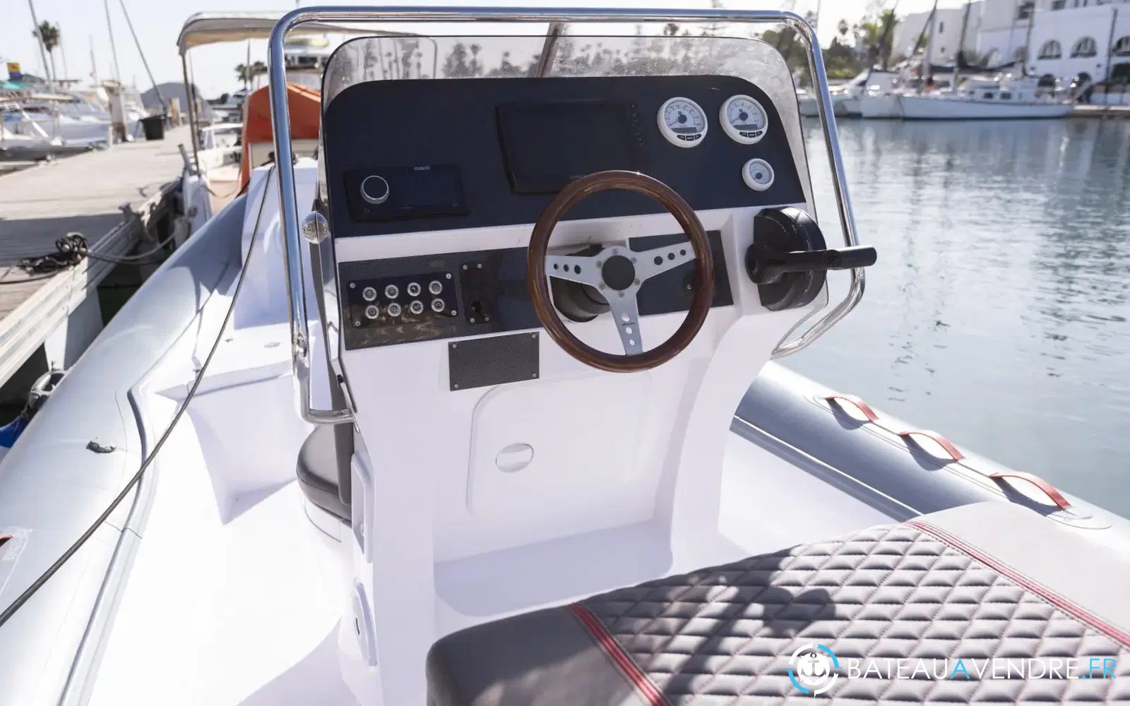 slider 19 Espadon 715 Barracuda