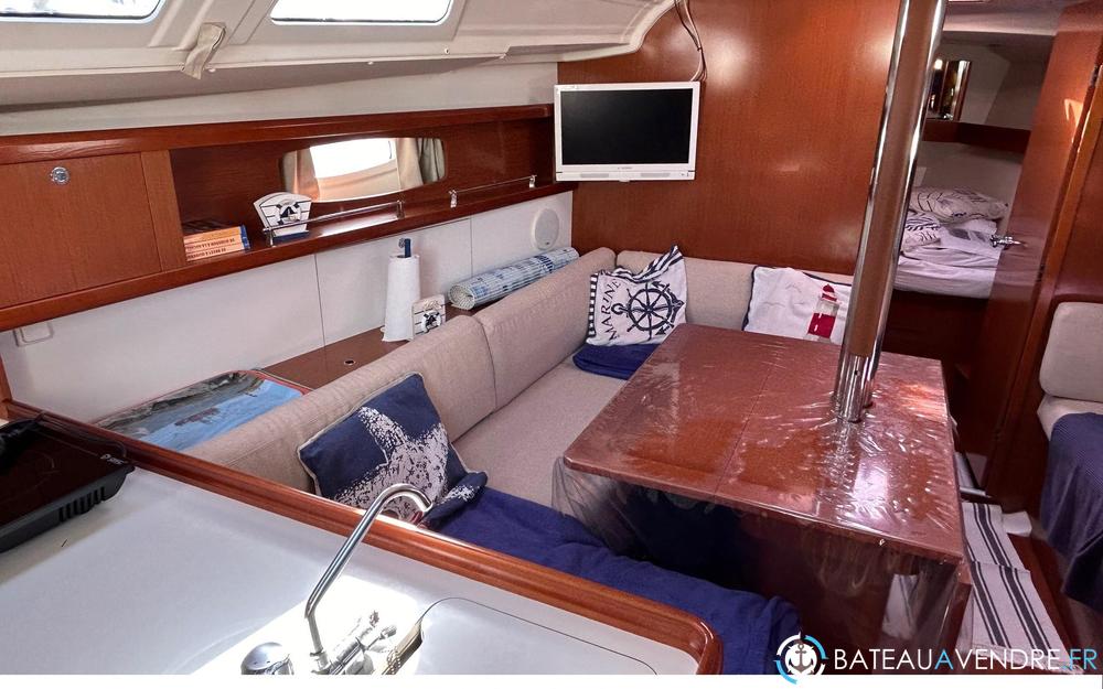 Beneteau Oceanis 37  photo 4