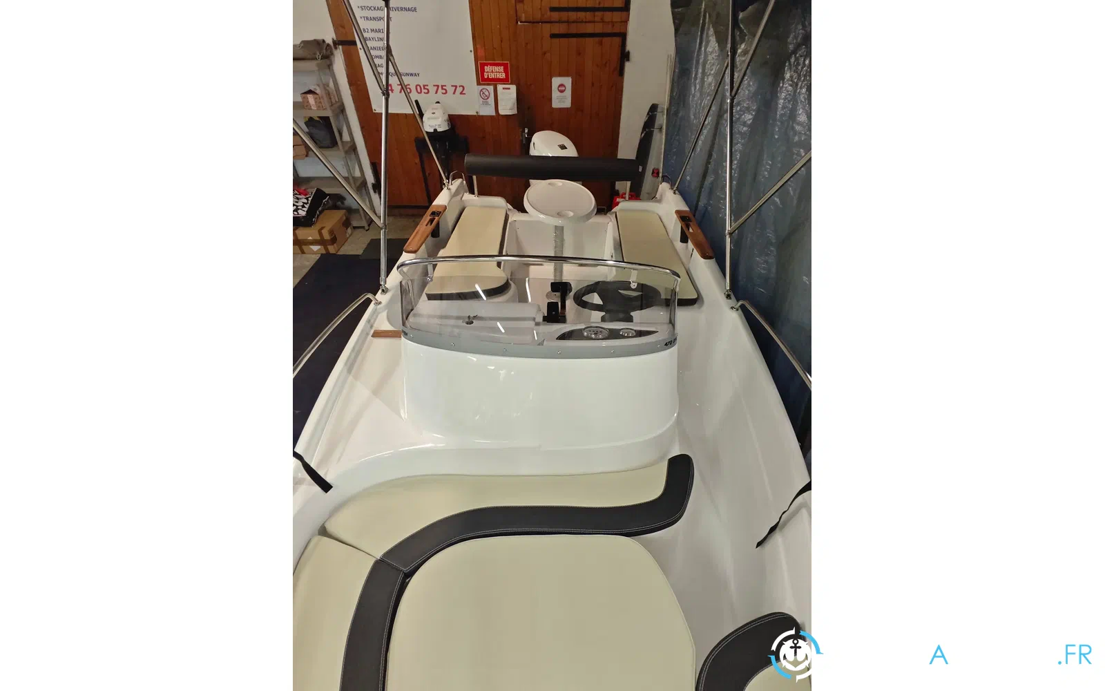 slider 2 B2 Marine 472 Open
