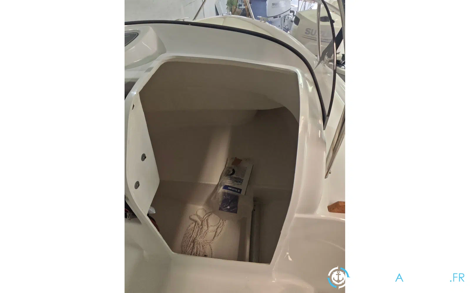 slider 5 B2 Marine 472 Open