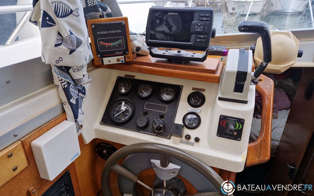 Beneteau Antares 800  photo 4