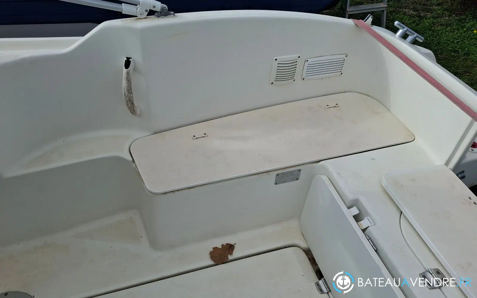 slider 16 Beneteau Flyer 550 Cabine