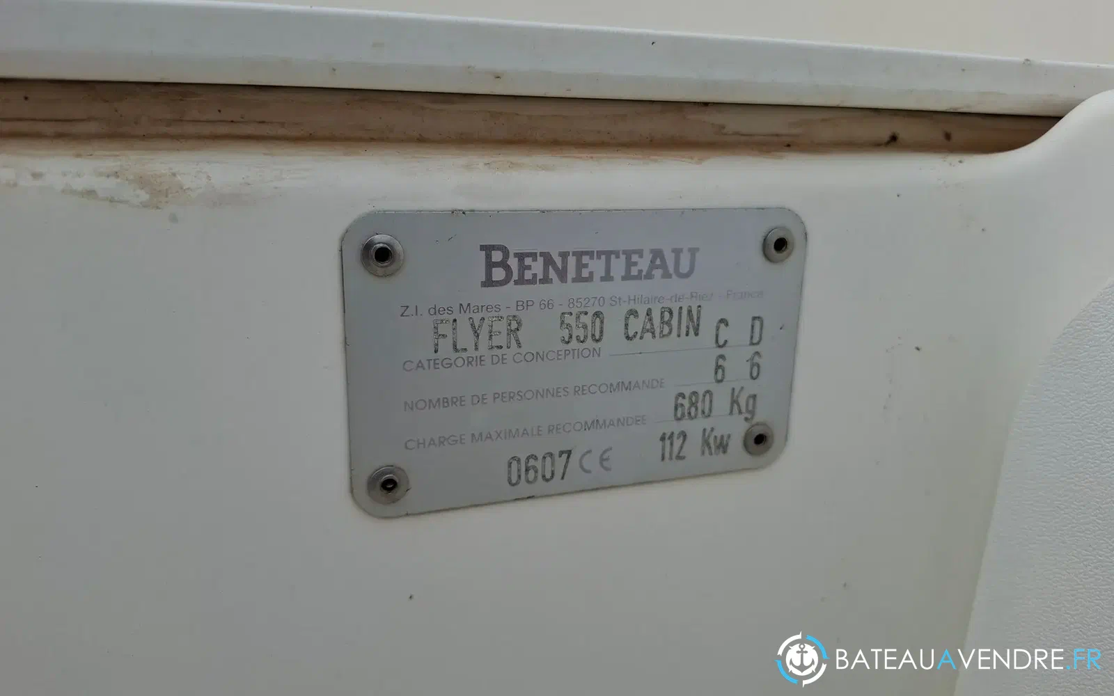 slider 19 Beneteau Flyer 550 Cabine
