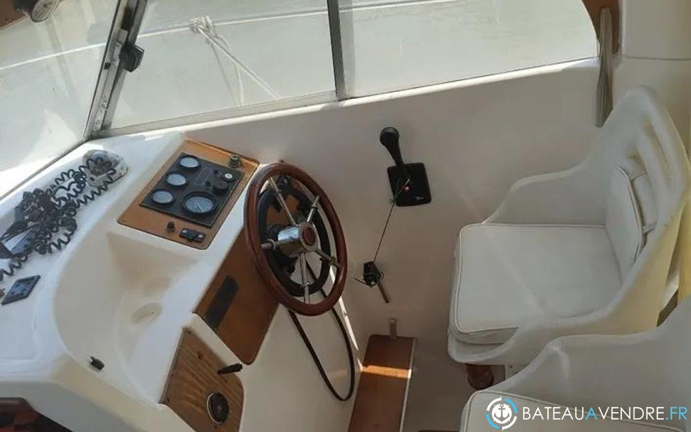 Beneteau Antares 710  photo 2