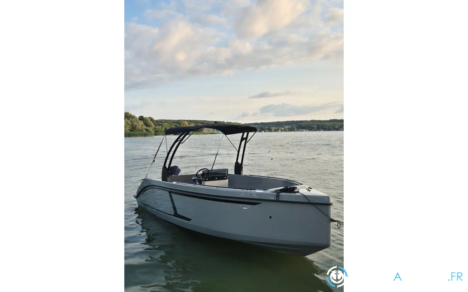 slider 9 Silver Yacht Silver 675