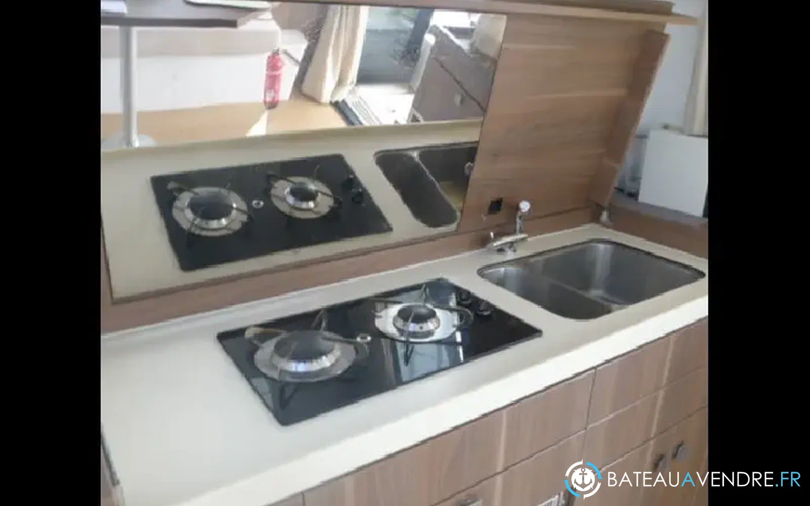 slider 14 Sealine C330