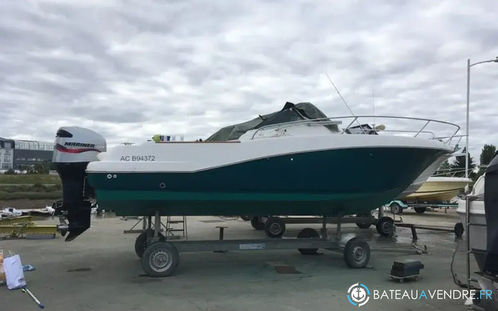 slider 0 Jeanneau Cap Camarat 755 WA