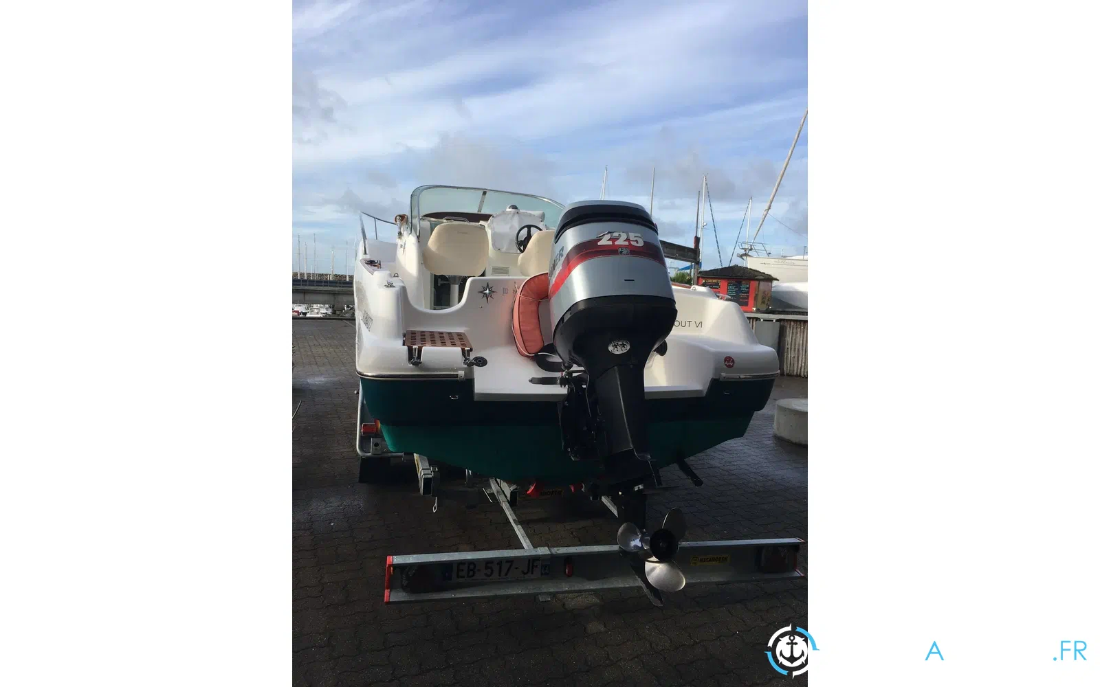 slider 3 Jeanneau Cap Camarat 755 WA