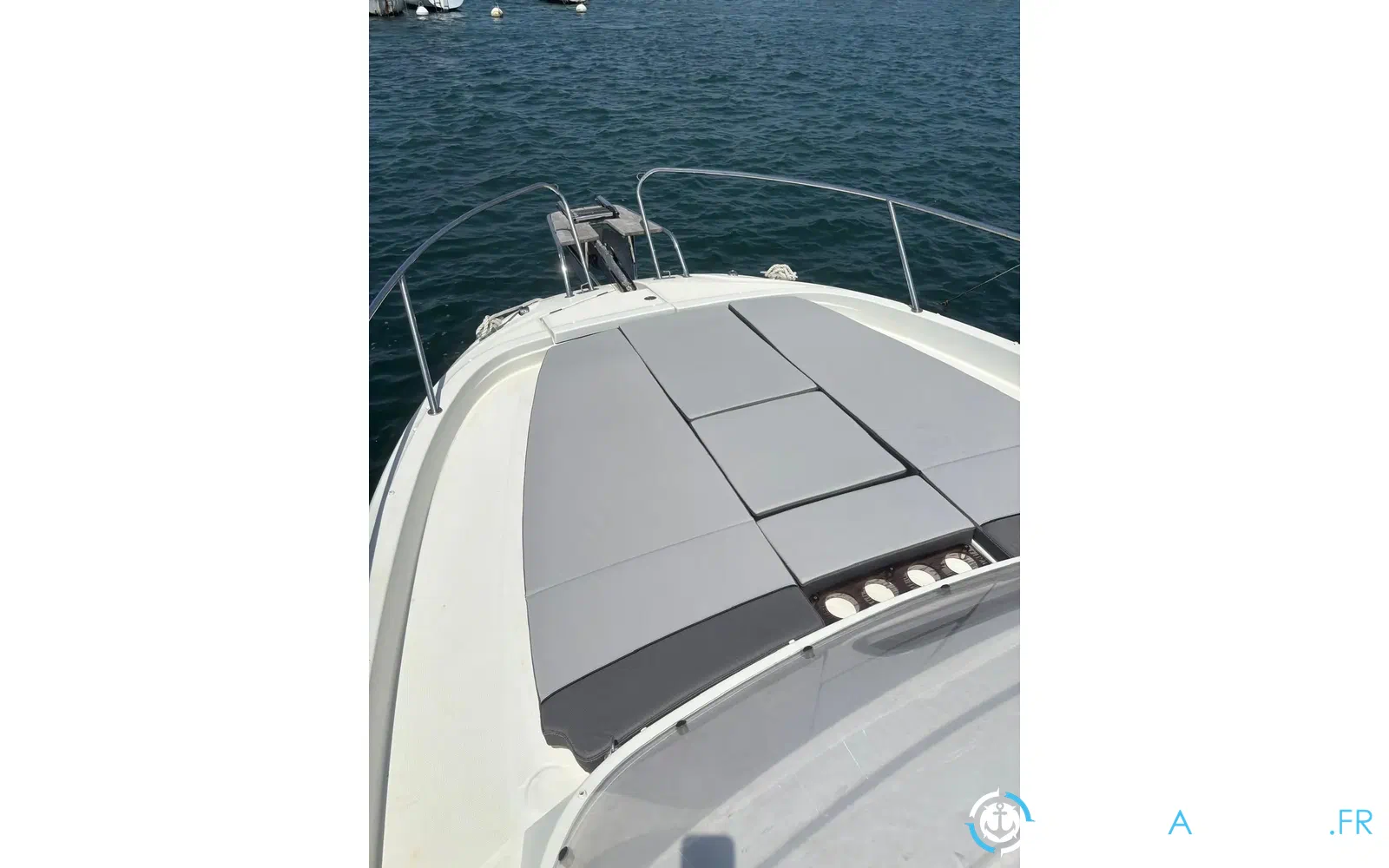 slider 9 Jeanneau Cap Camarat 9.0 WA