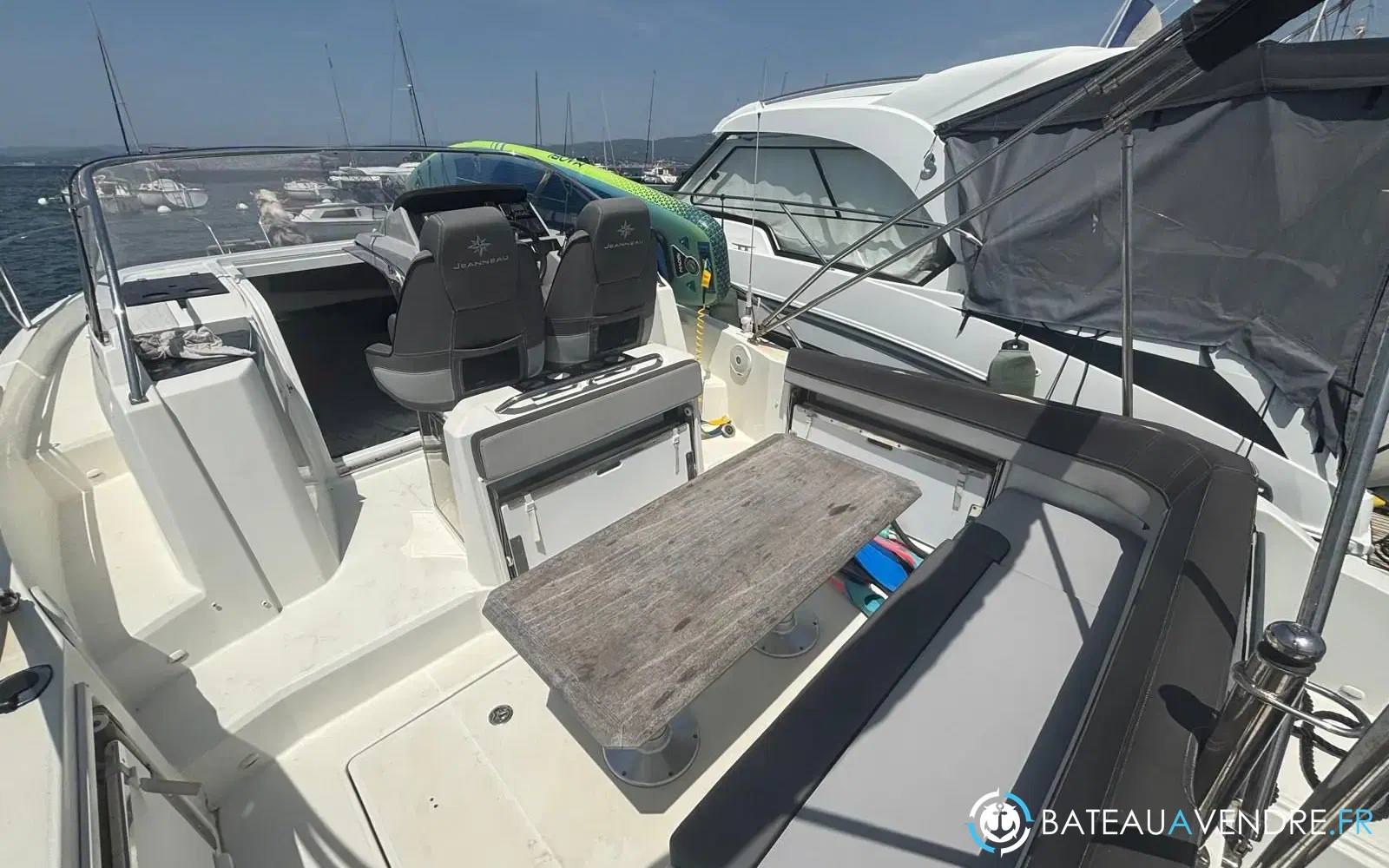 slider 6 Jeanneau Cap Camarat 9.0 WA