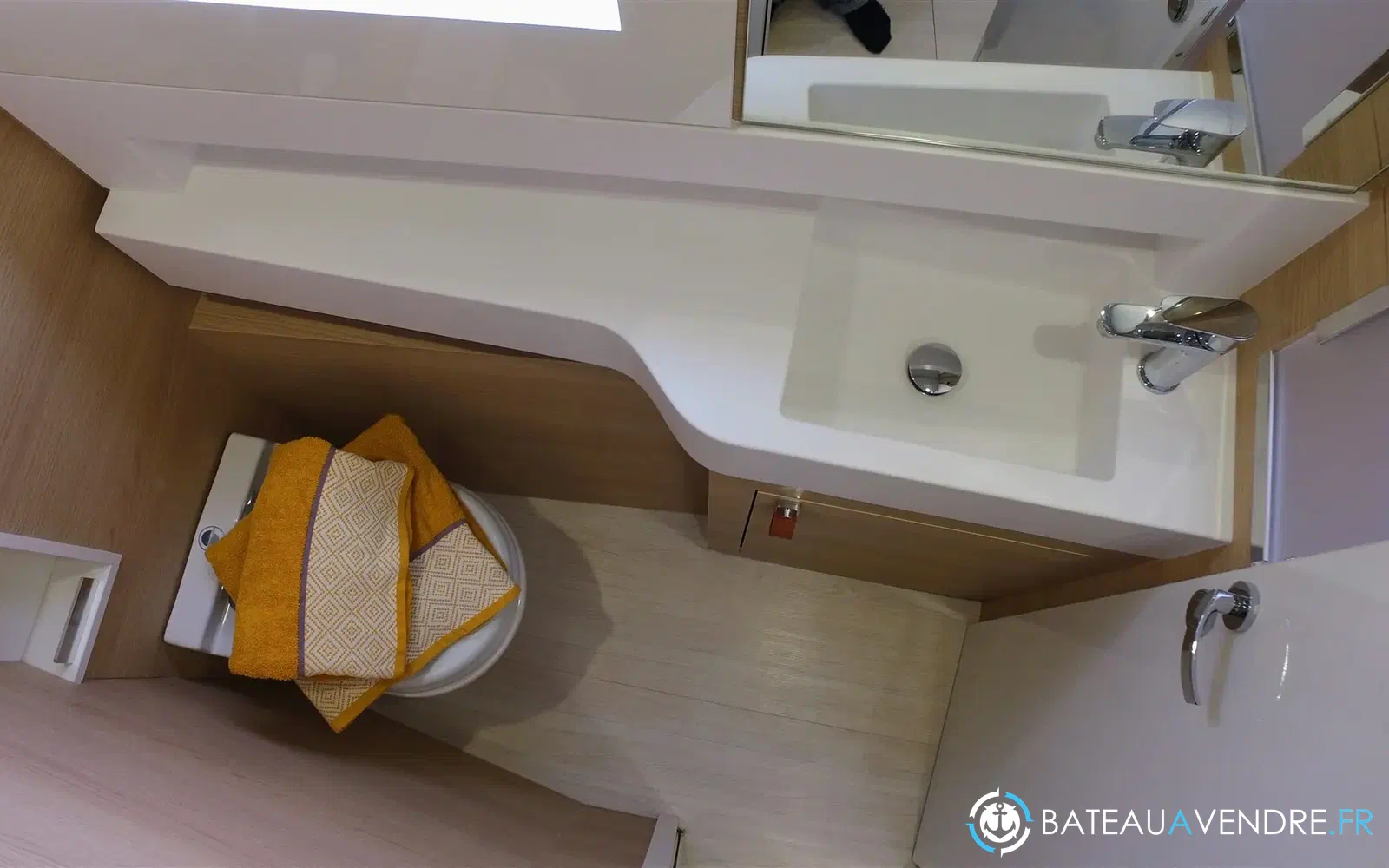 slider 18 Aventura Yacht Indigo Yacht 45