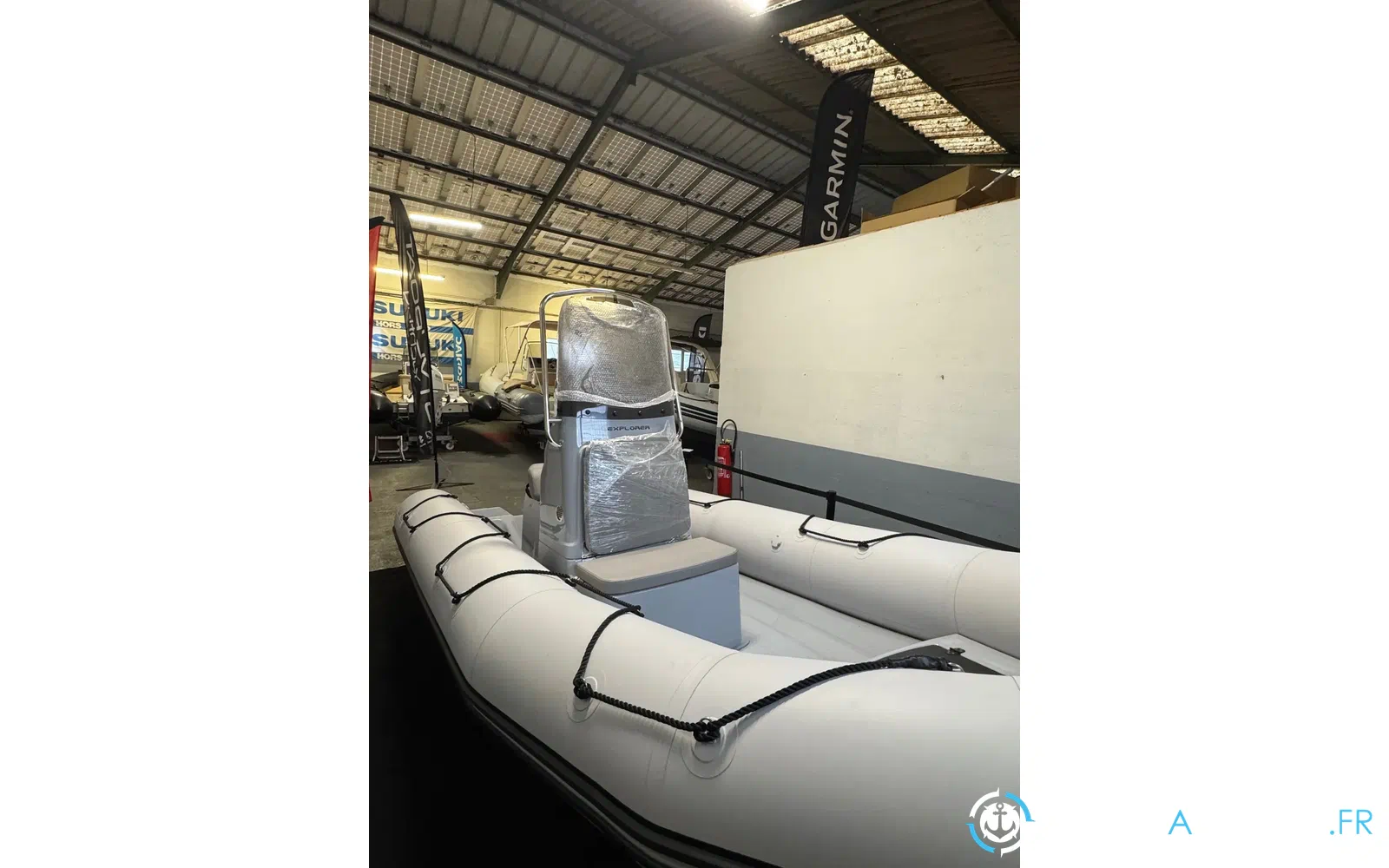slider 1 Bombard Explorer 550 Pvc