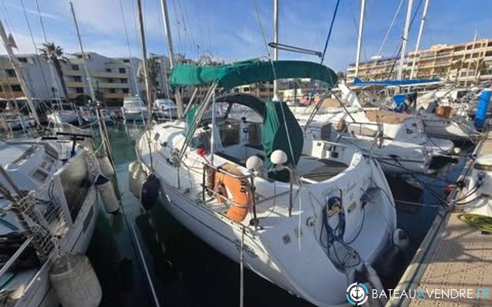 Beneteau Oceanis 321 photo 2