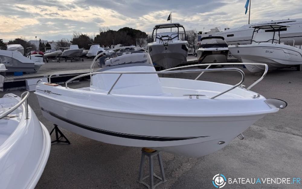 B2 Marine Cap Ferret 472 Open photo 3