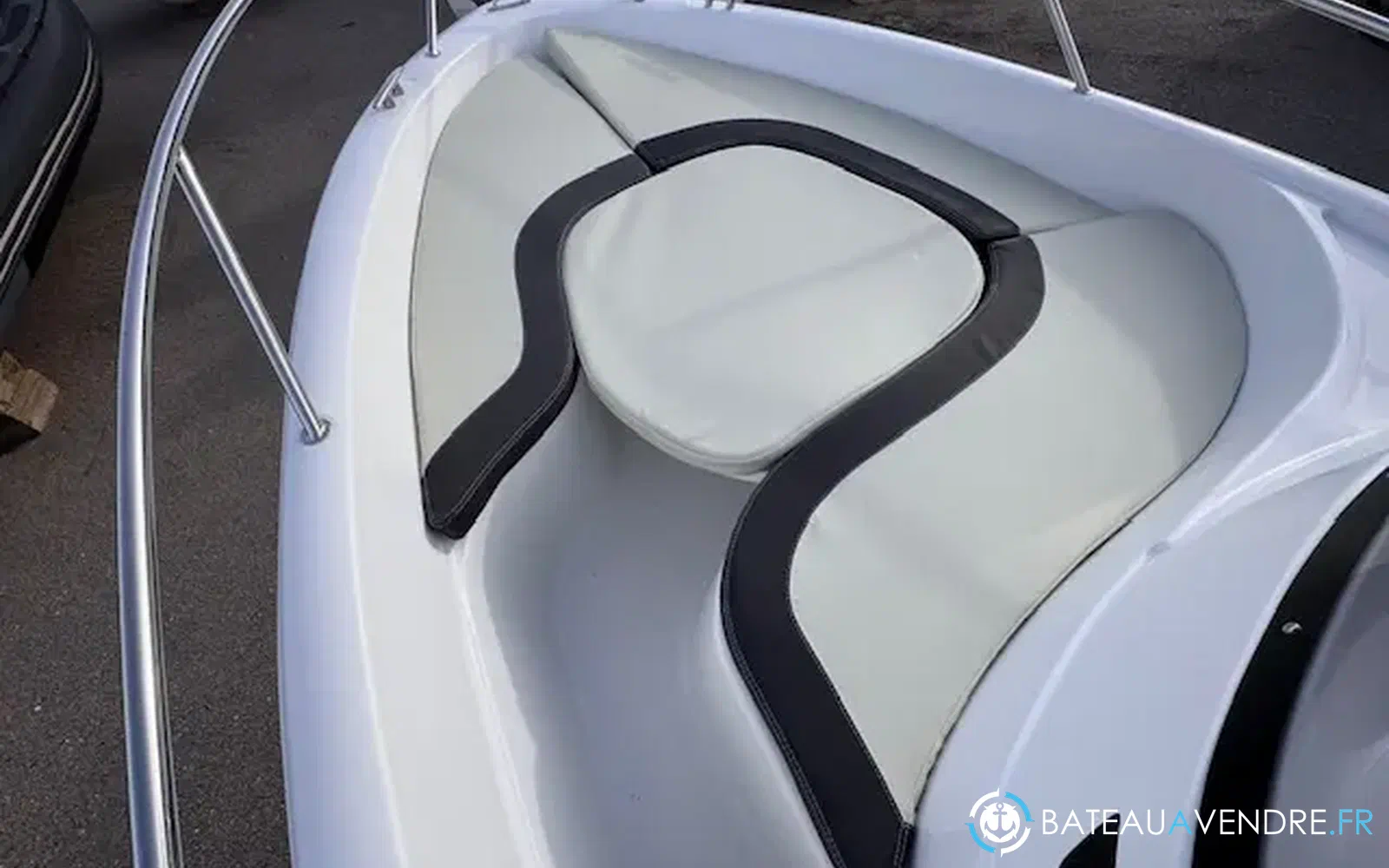 slider 9 B2 Marine Cap Ferret 522 Open