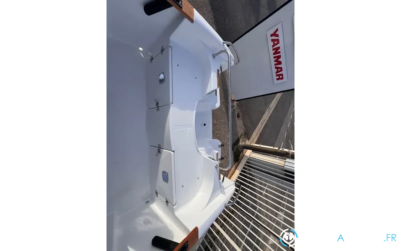 slider 5 B2 Marine Cap Ferret 522 Open