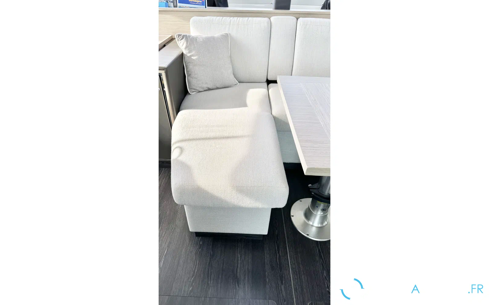 slider 26 Fountaine Pajot Isla 40