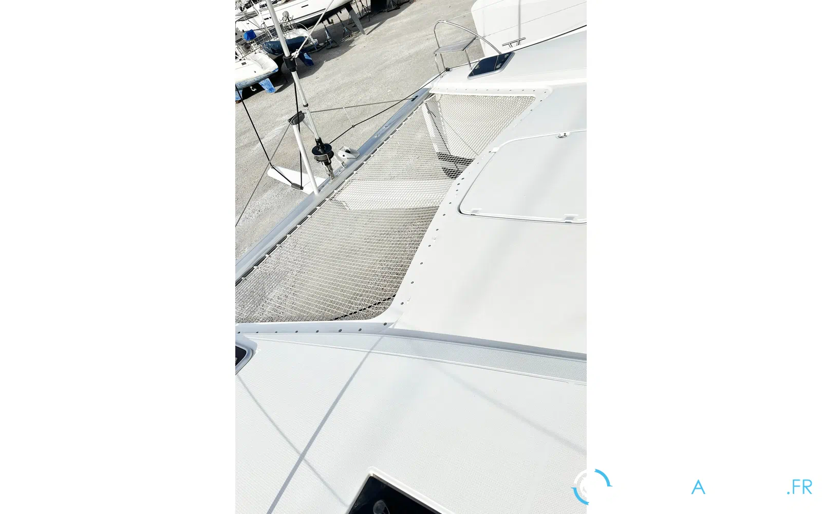 slider 31 Fountaine Pajot Isla 40