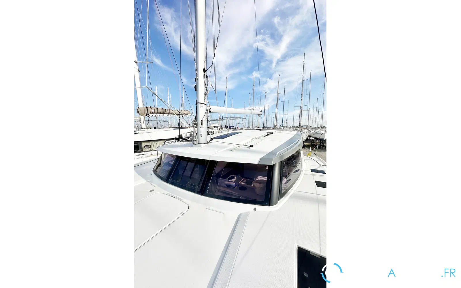 slider 32 Fountaine Pajot Isla 40