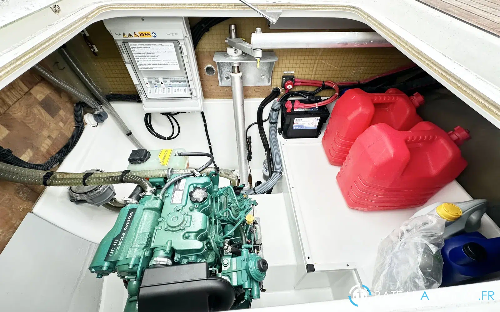 slider 34 Fountaine Pajot Isla 40
