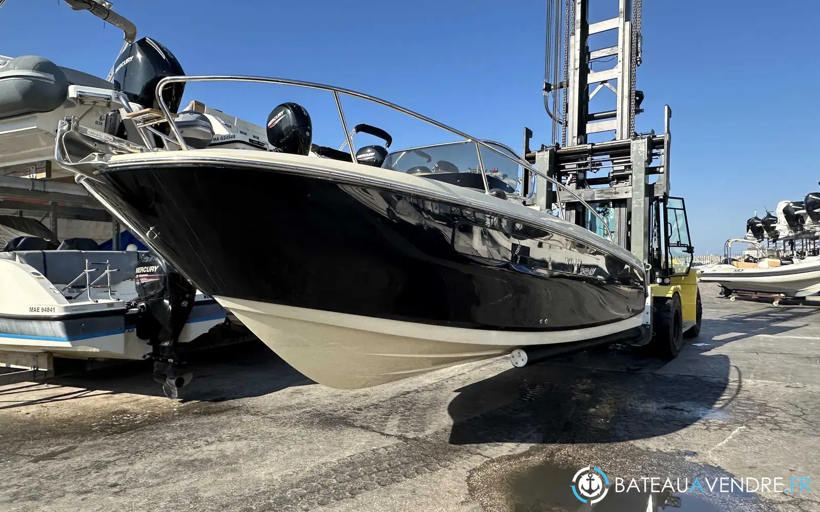 slider 1 Invictus 240 CX