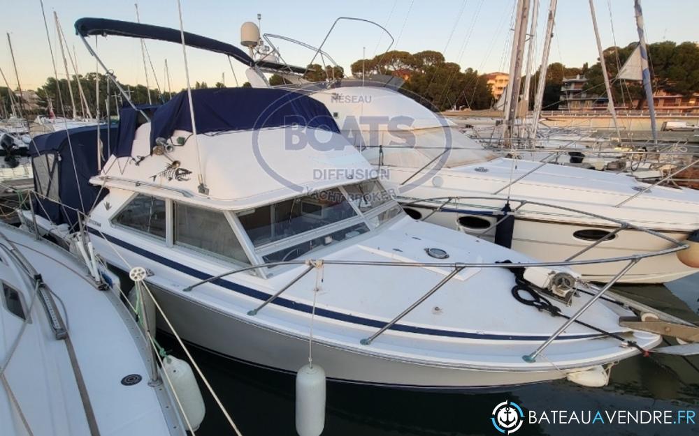 Bertram 28 Flybridge photo 3