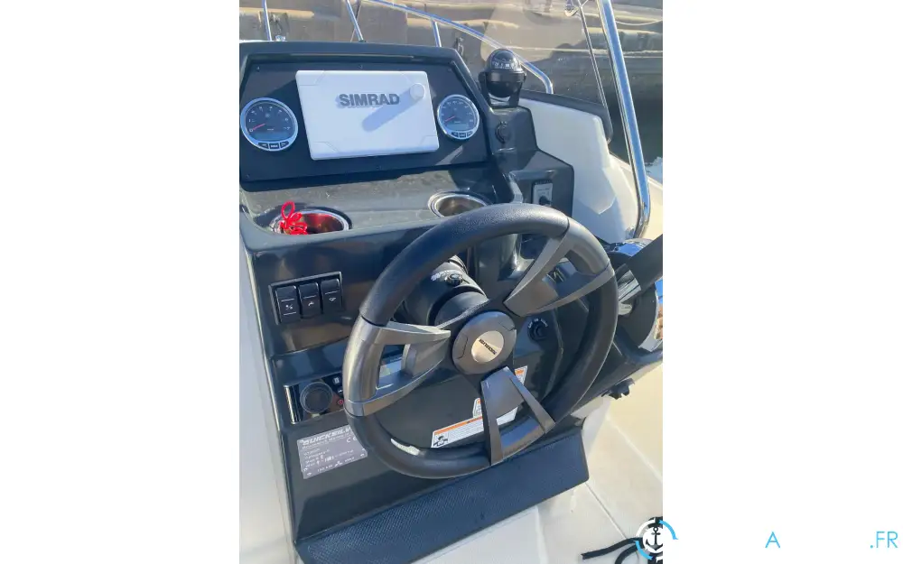 Quicksilver Activ 675 Open  photo 5
