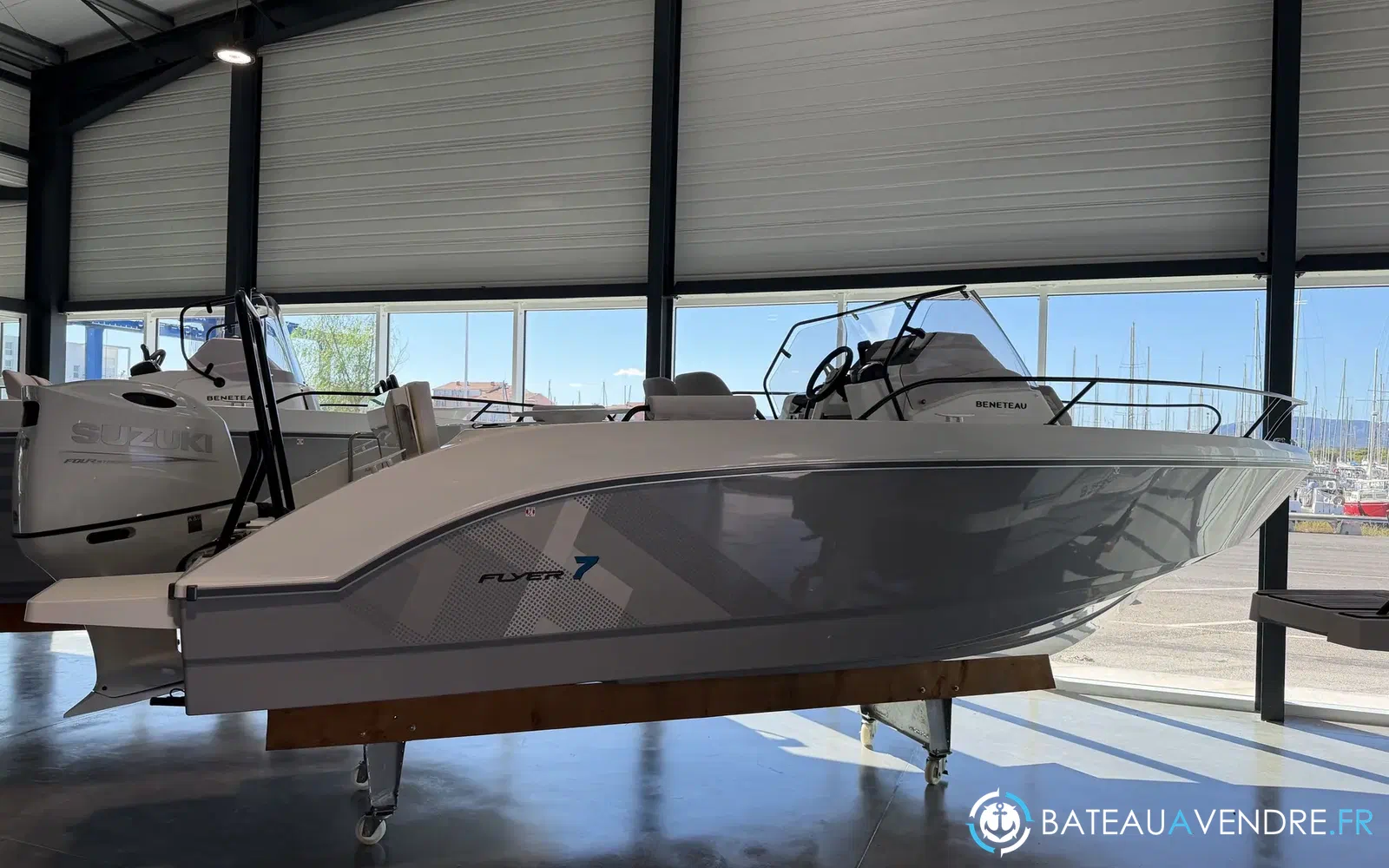 slider 0 Beneteau Flyer 7 SUNdeck