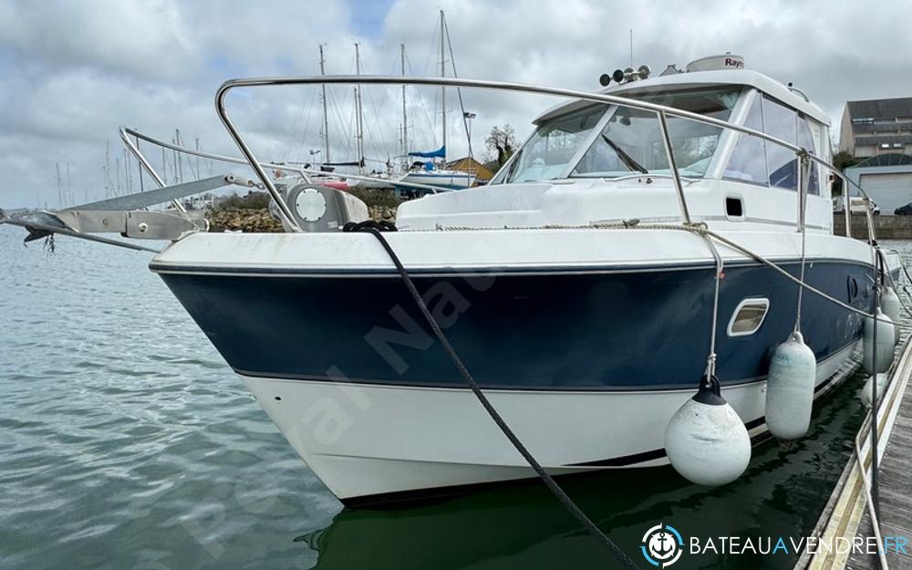 Beneteau Antares 760 photo 4