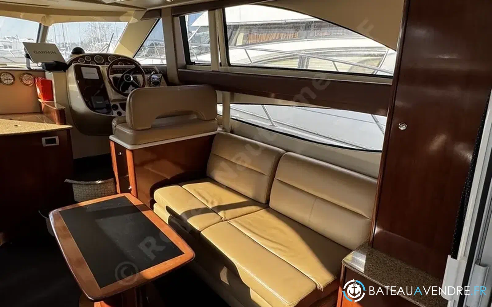 slider 9 Meridian Yacht Sedan 341
