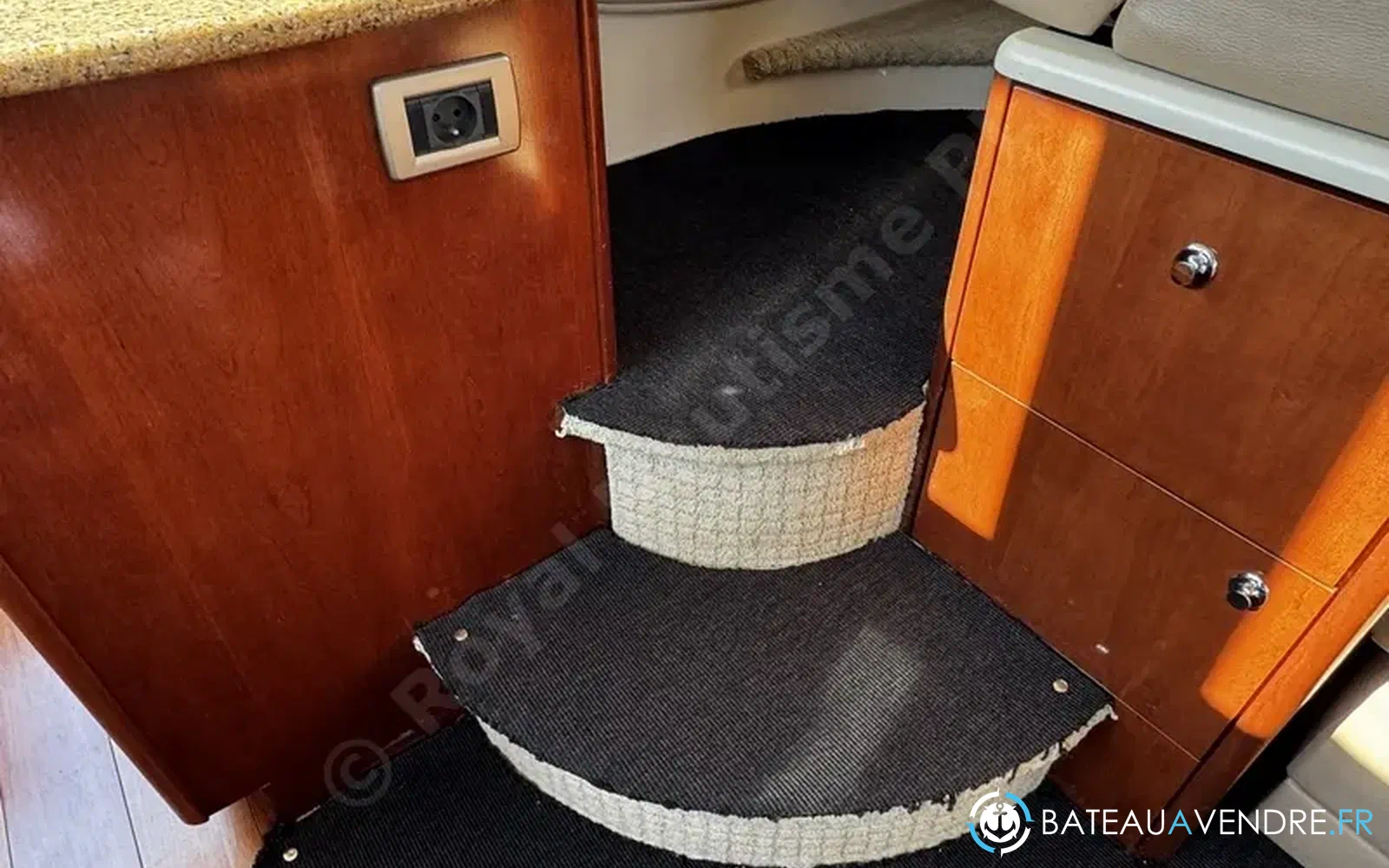 slider 13 Meridian Yacht Sedan 341