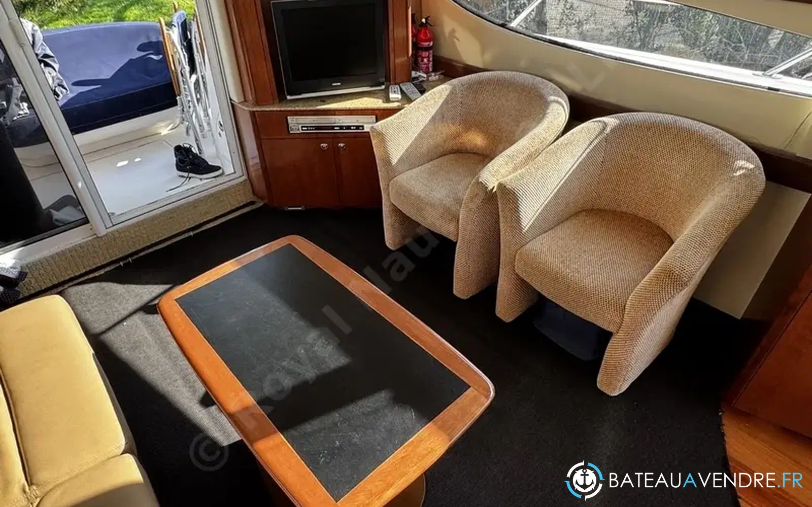 slider 17 Meridian Yacht Sedan 341