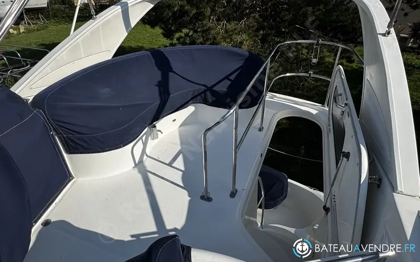 slider 5 Meridian Yacht Sedan 341