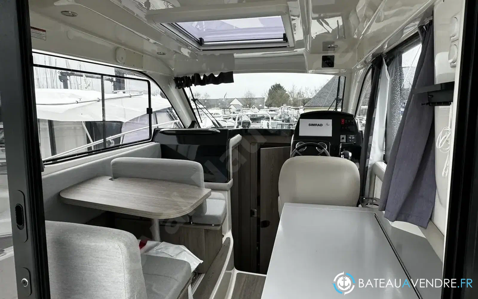 slider 1 Quicksilver Activ 905 Weekend