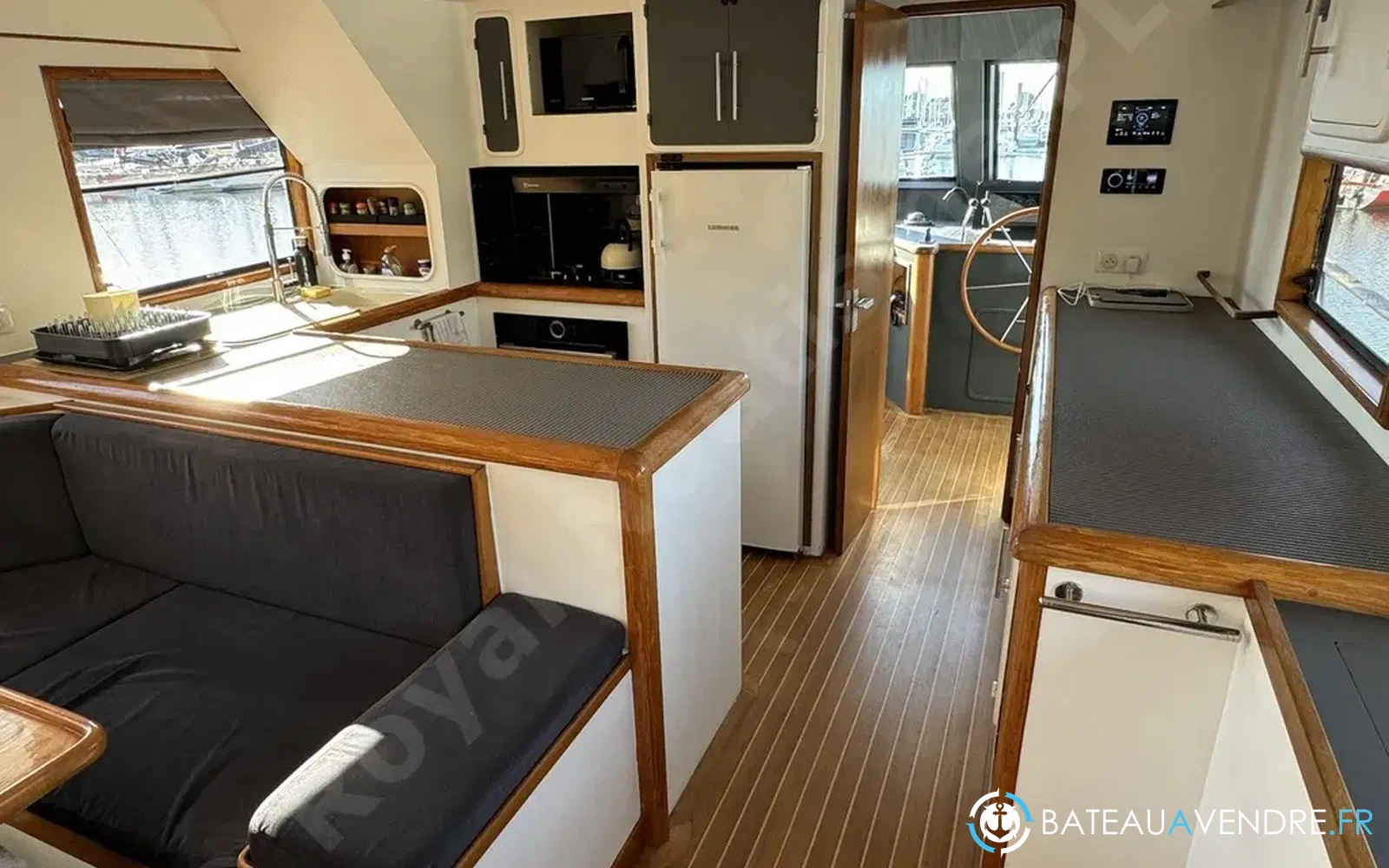 slider 14 Tania Yacht Tania 55