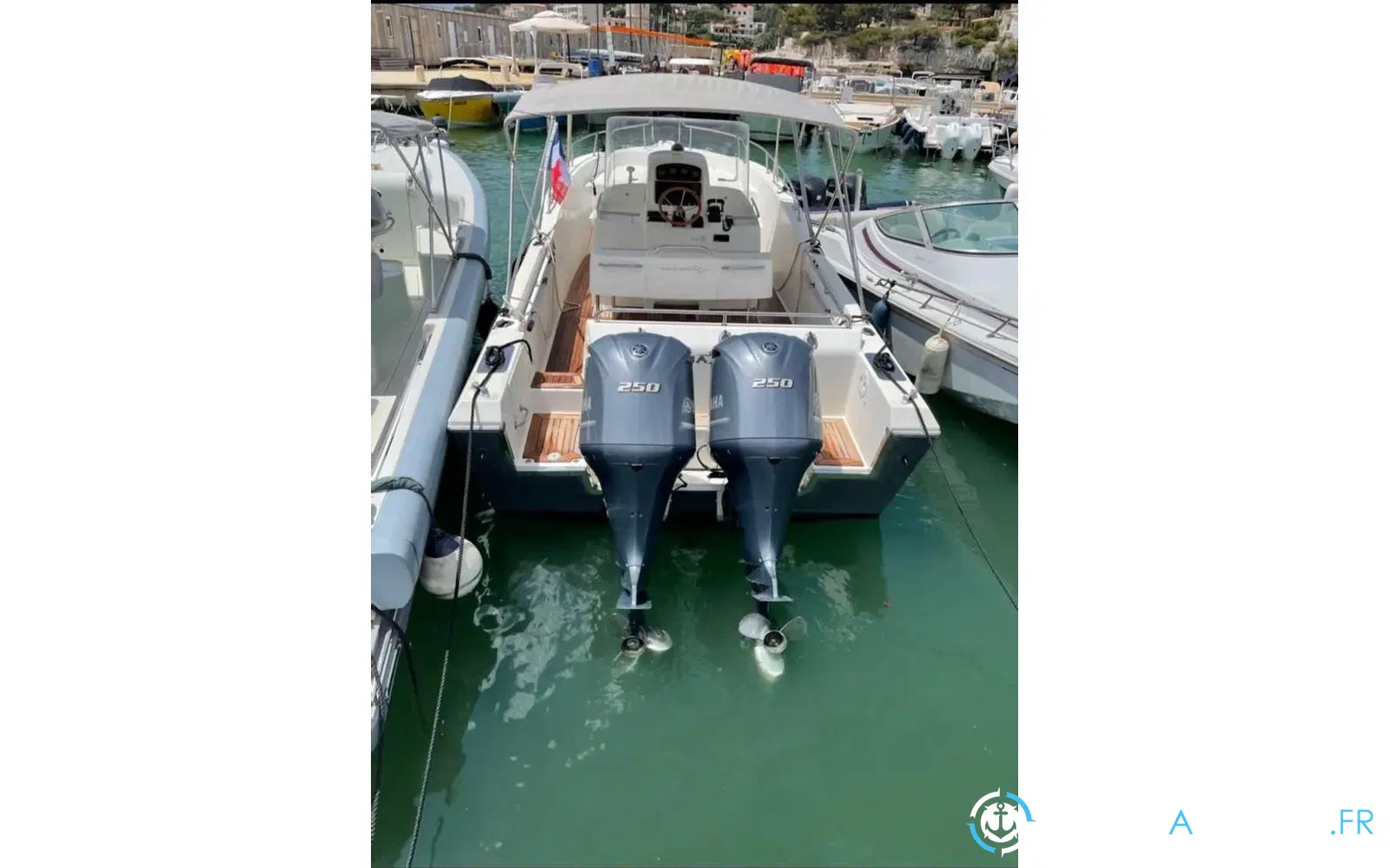 slider 2 Kelt White Shark 285