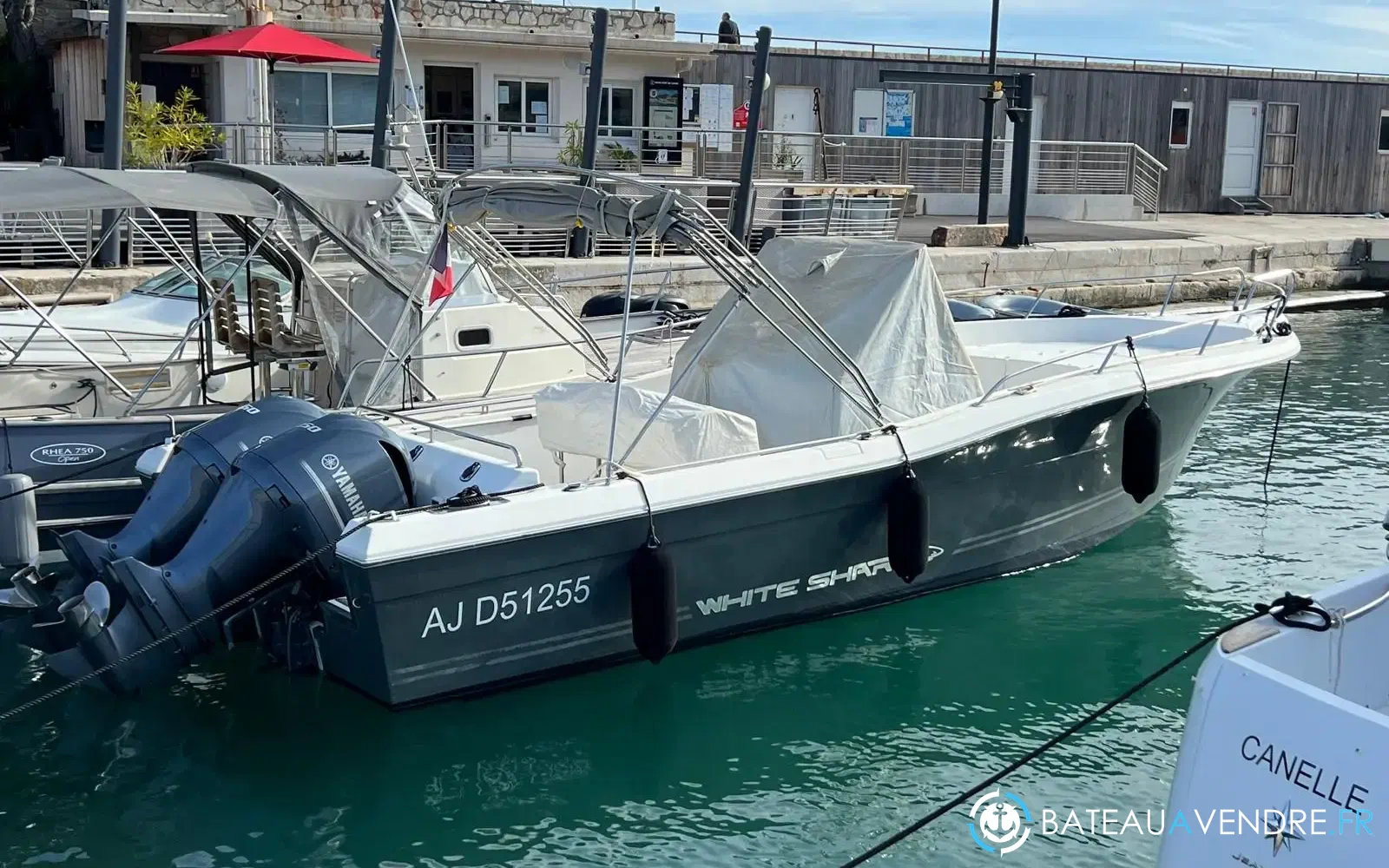 slider 0 Kelt White Shark 285