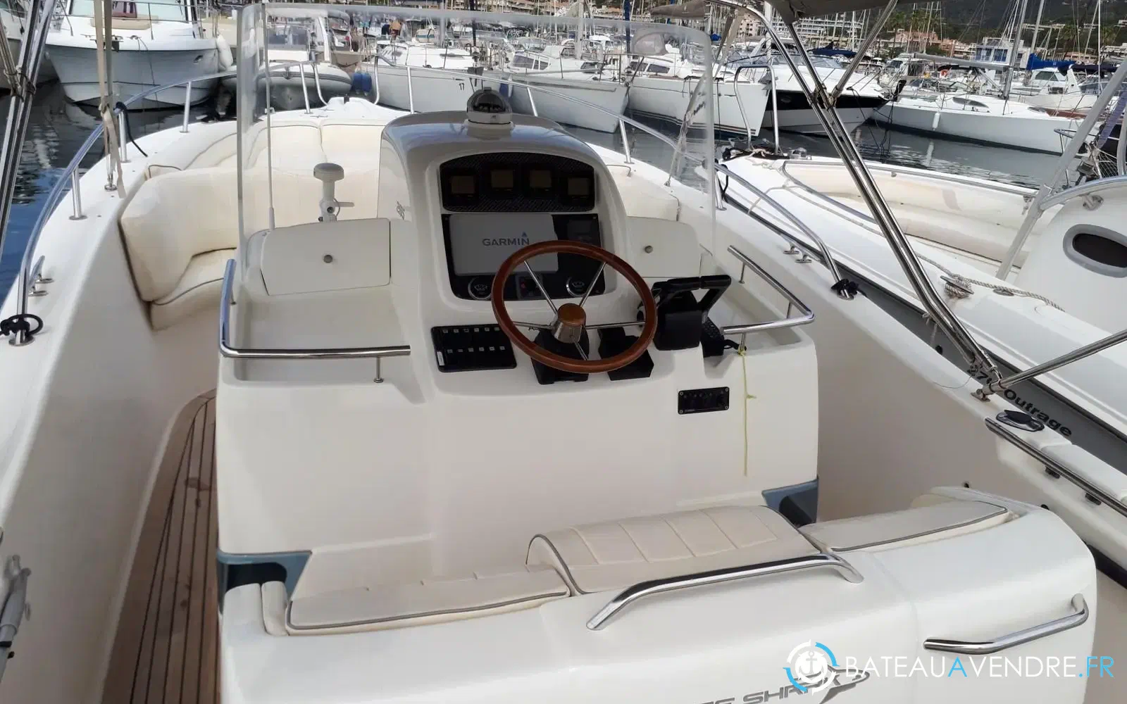 slider 3 Kelt White Shark 285