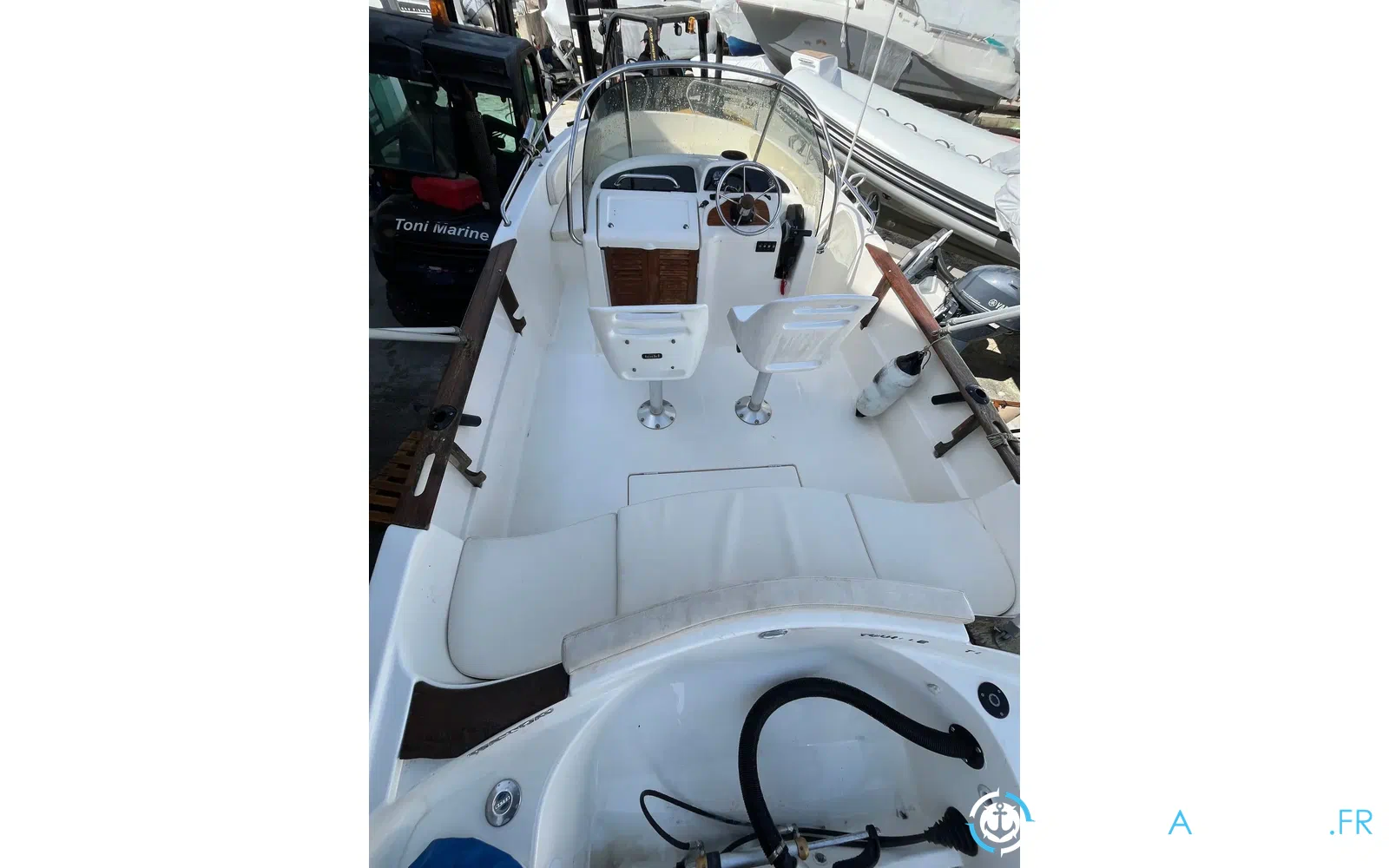 slider 1 Jeanneau Cap Camarat 625