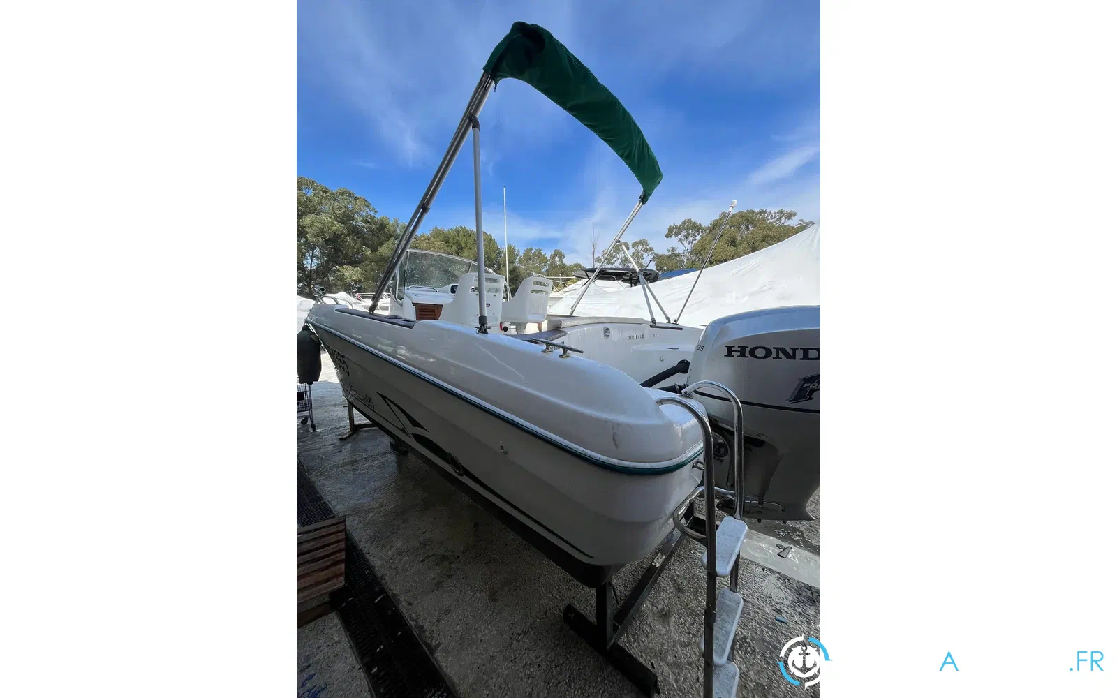 slider 0 Jeanneau Cap Camarat 625
