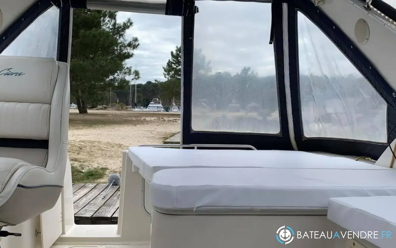 slider 7 Bayliner Cierra 2855