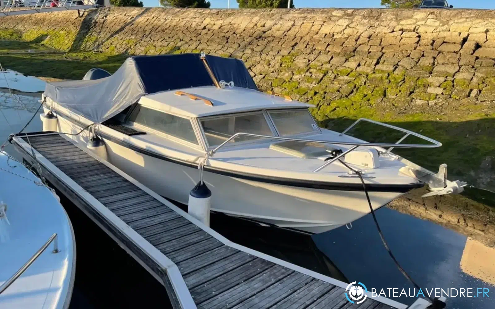 slider 16 Yachting France Arcoa 680