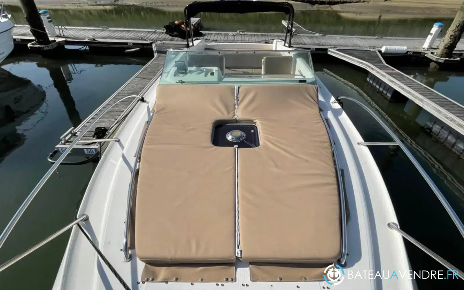 slider 14 Guy Couach 950 Day Cruiser