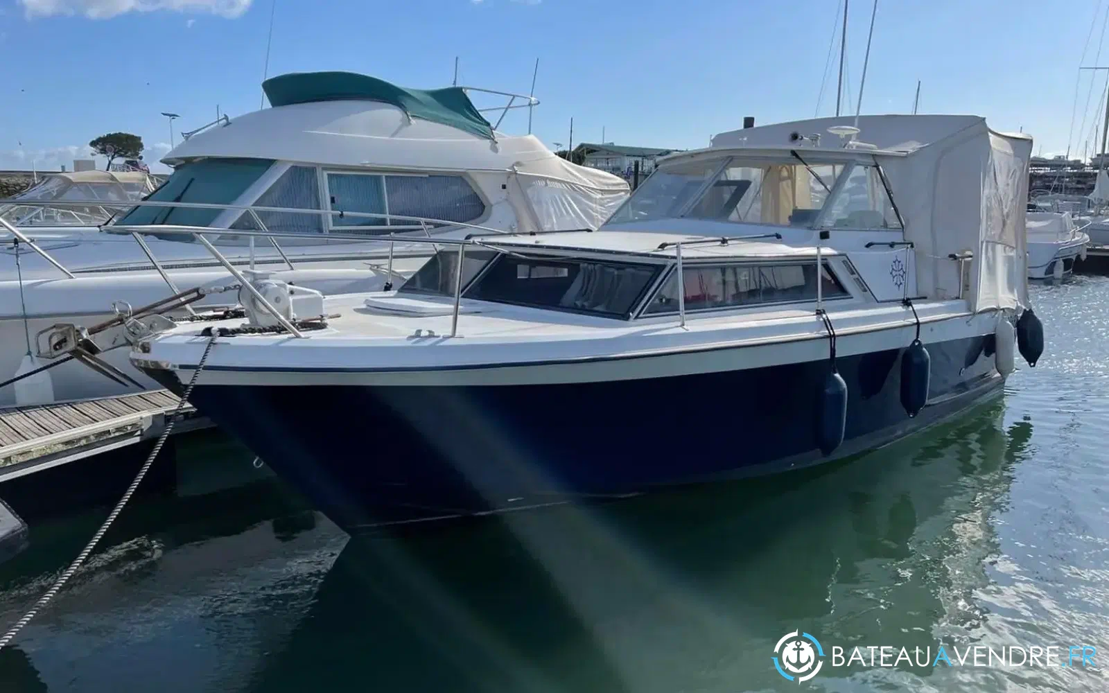 slider 1 Yachting France Arcoa 830