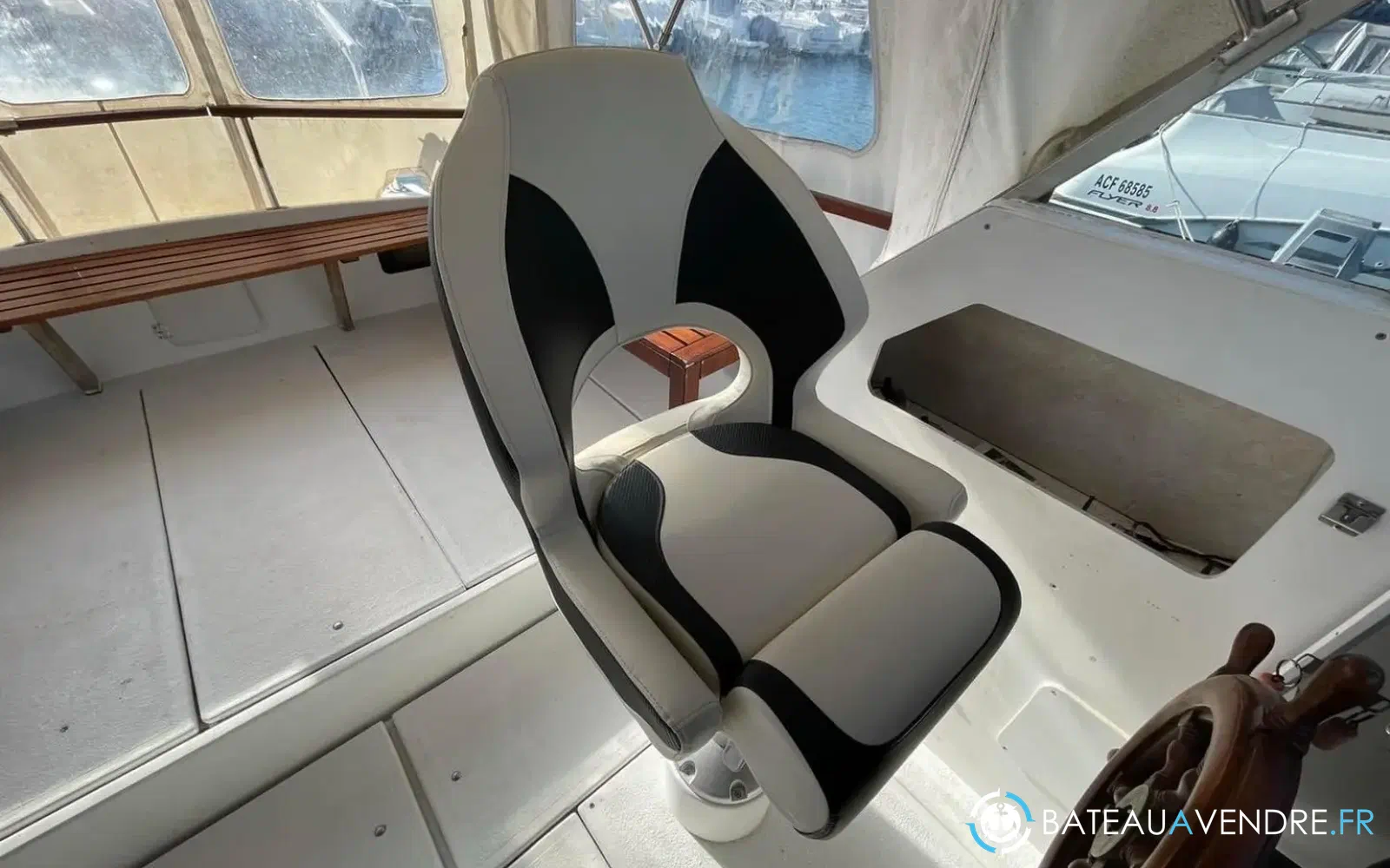 slider 7 Yachting France Arcoa 830