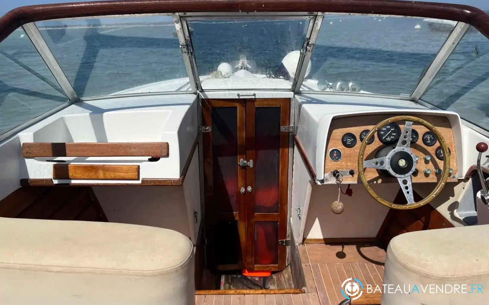 slider 2 Chris Craft Lancer 23